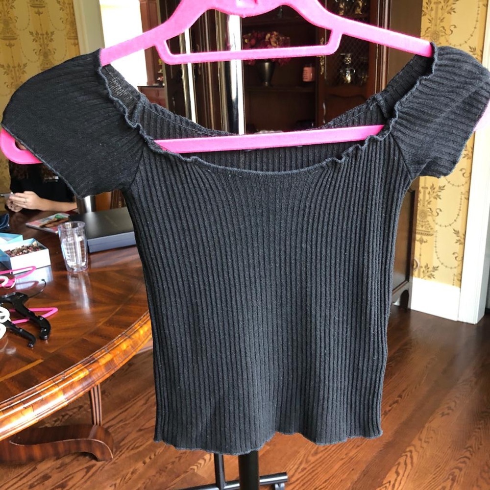 Brandy Melville off the shoulder black crop top